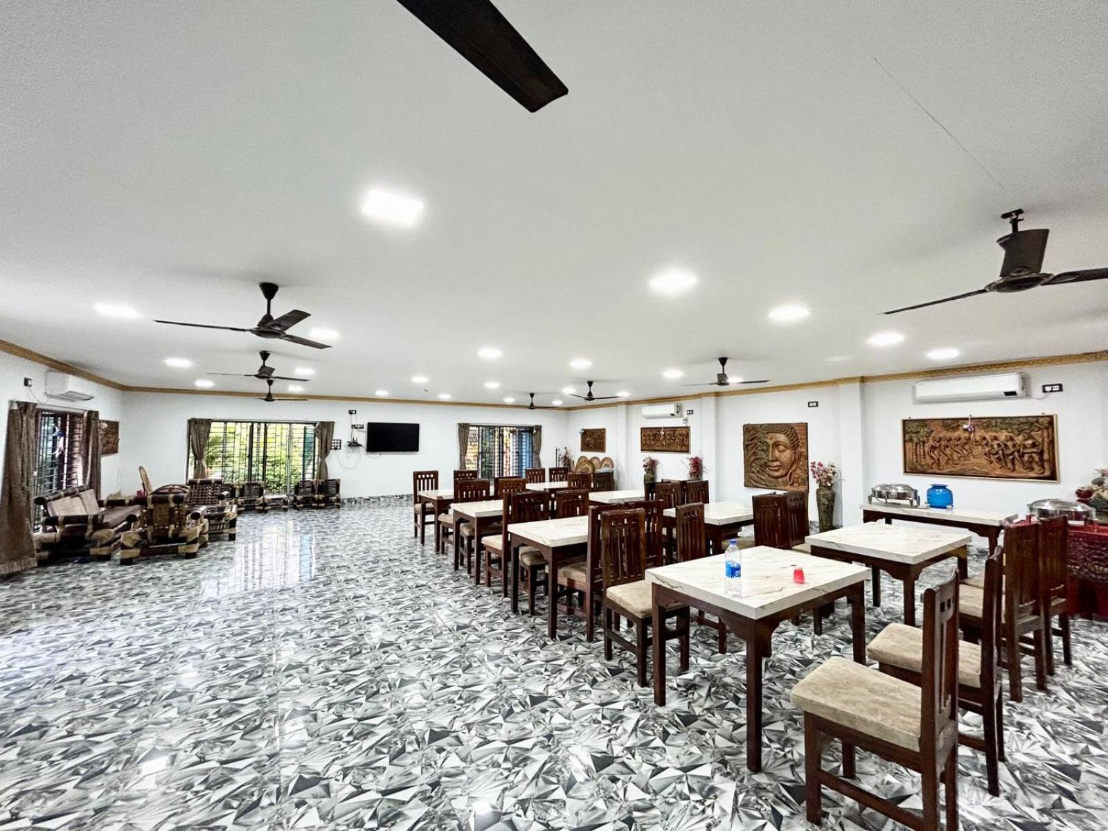Palli Bangla Resort, Near Ruby Hospital, Anandapur Calcutta Buitenkant foto